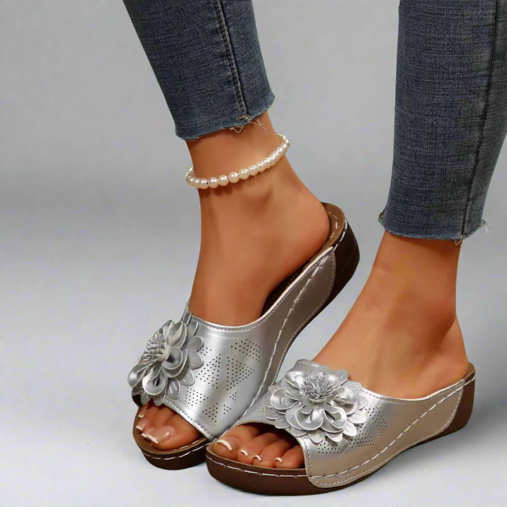Jolanda | Elegantes Sandalias Ortopédicas con Motivo Floral