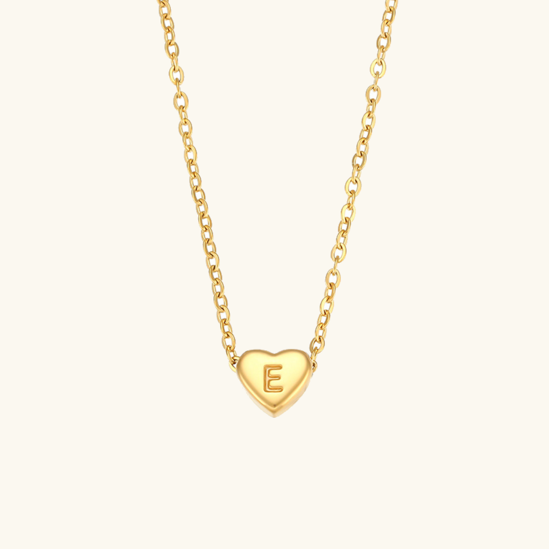 Corazón™ | Collar con colgante de corazón e inicial