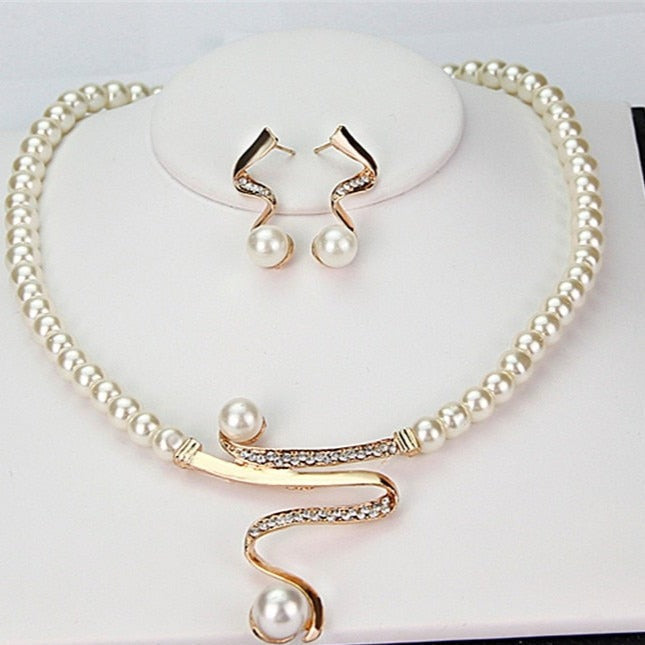 Venus™ | Conjunto de joyería de perlas: collar y pendientes