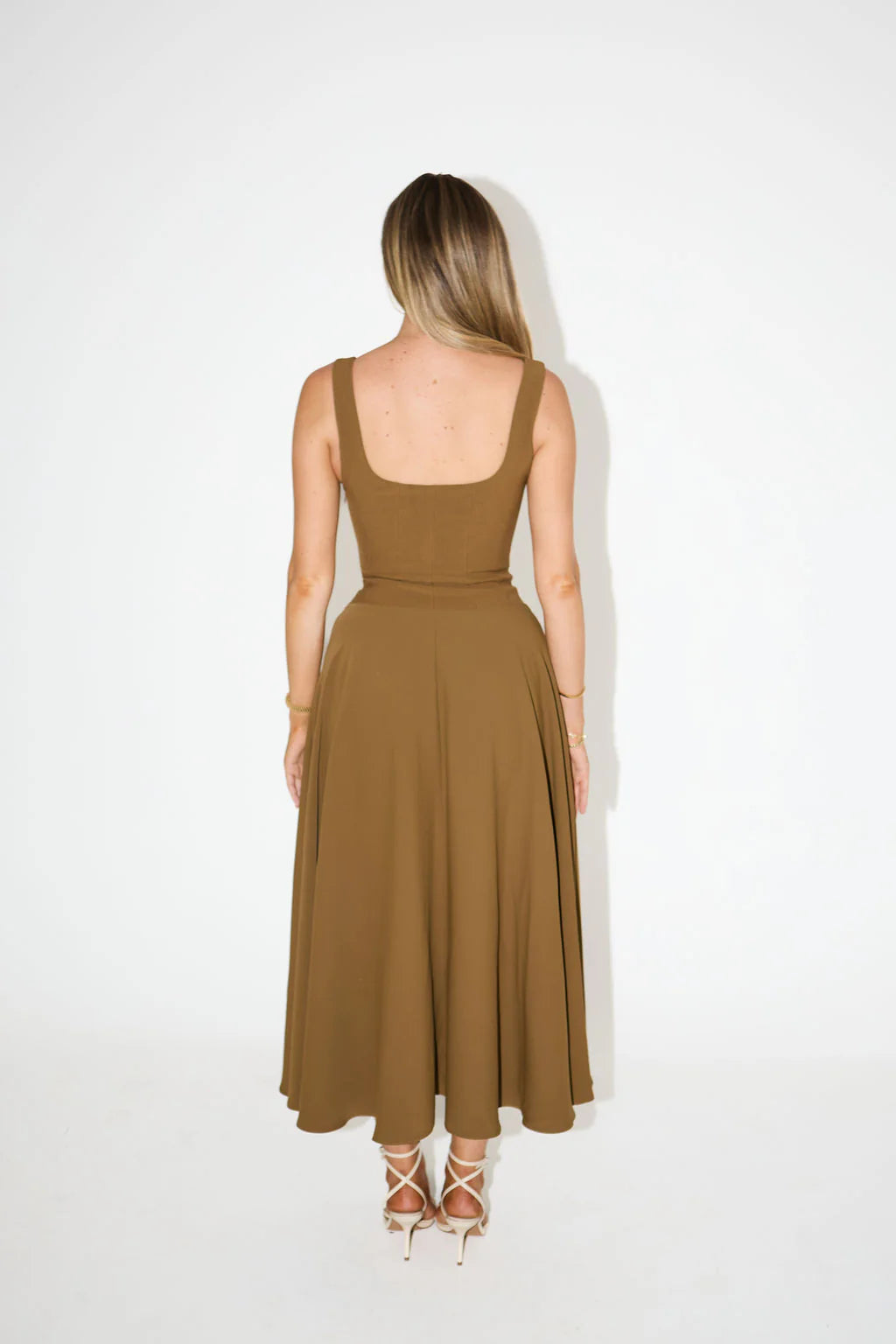 Mina - Vestido Largo de Tirantes Ajustables