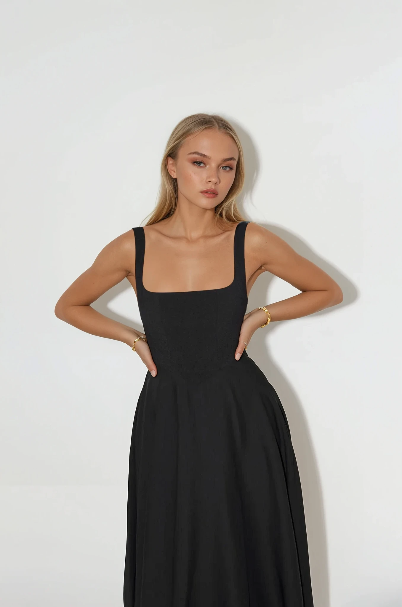 Mina - Vestido Largo de Tirantes Ajustables