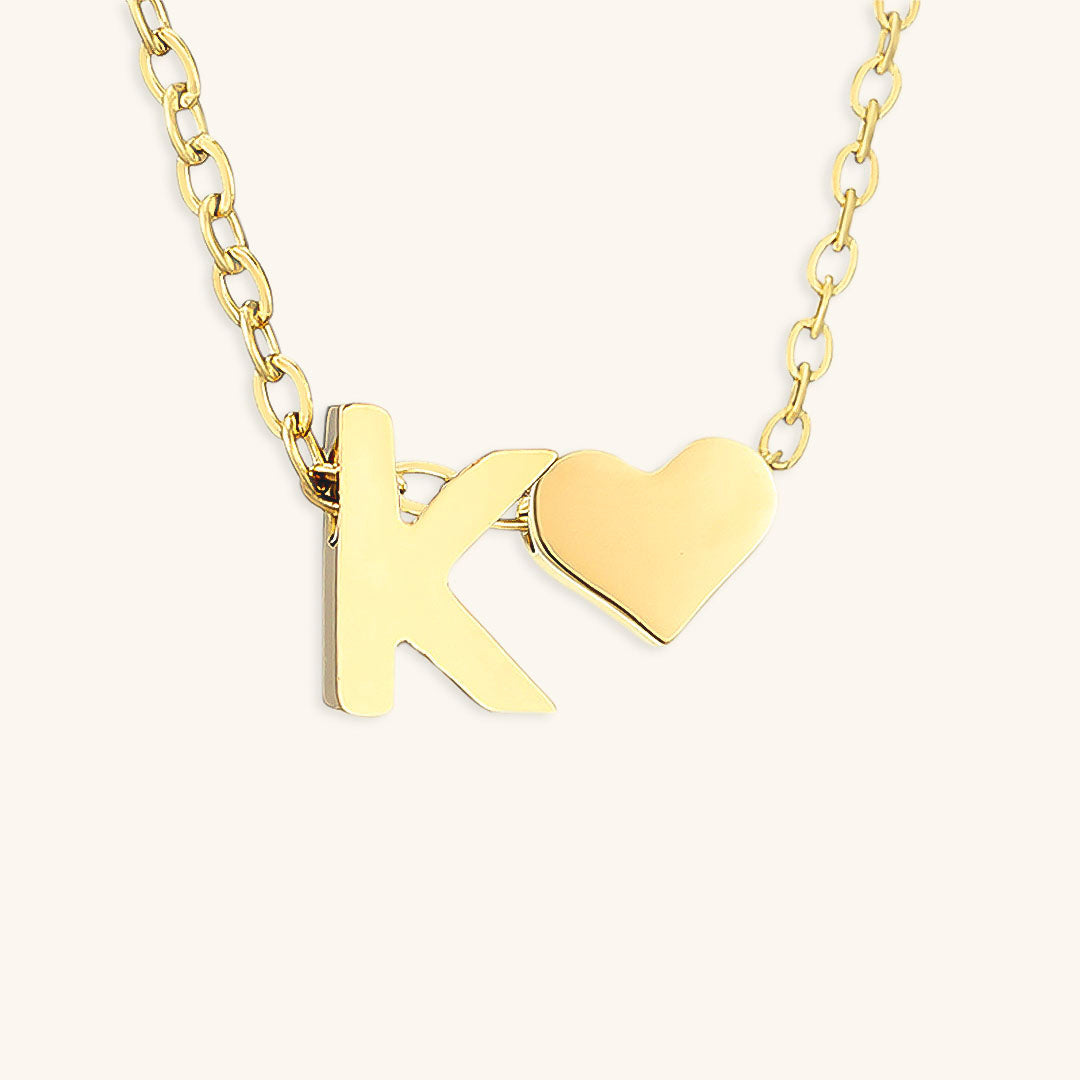 Ria™ | Collar en forma de corazón con iniciales