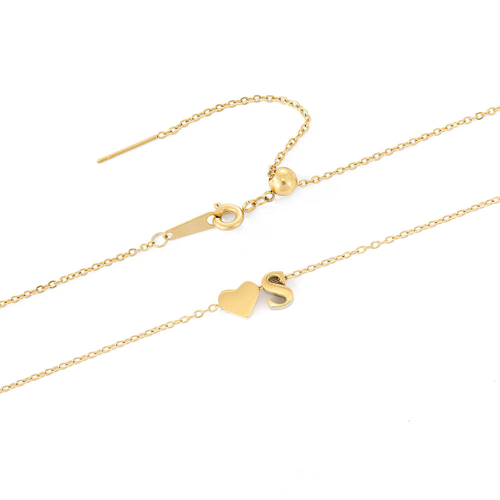 Ria™ | Collar en forma de corazón con iniciales