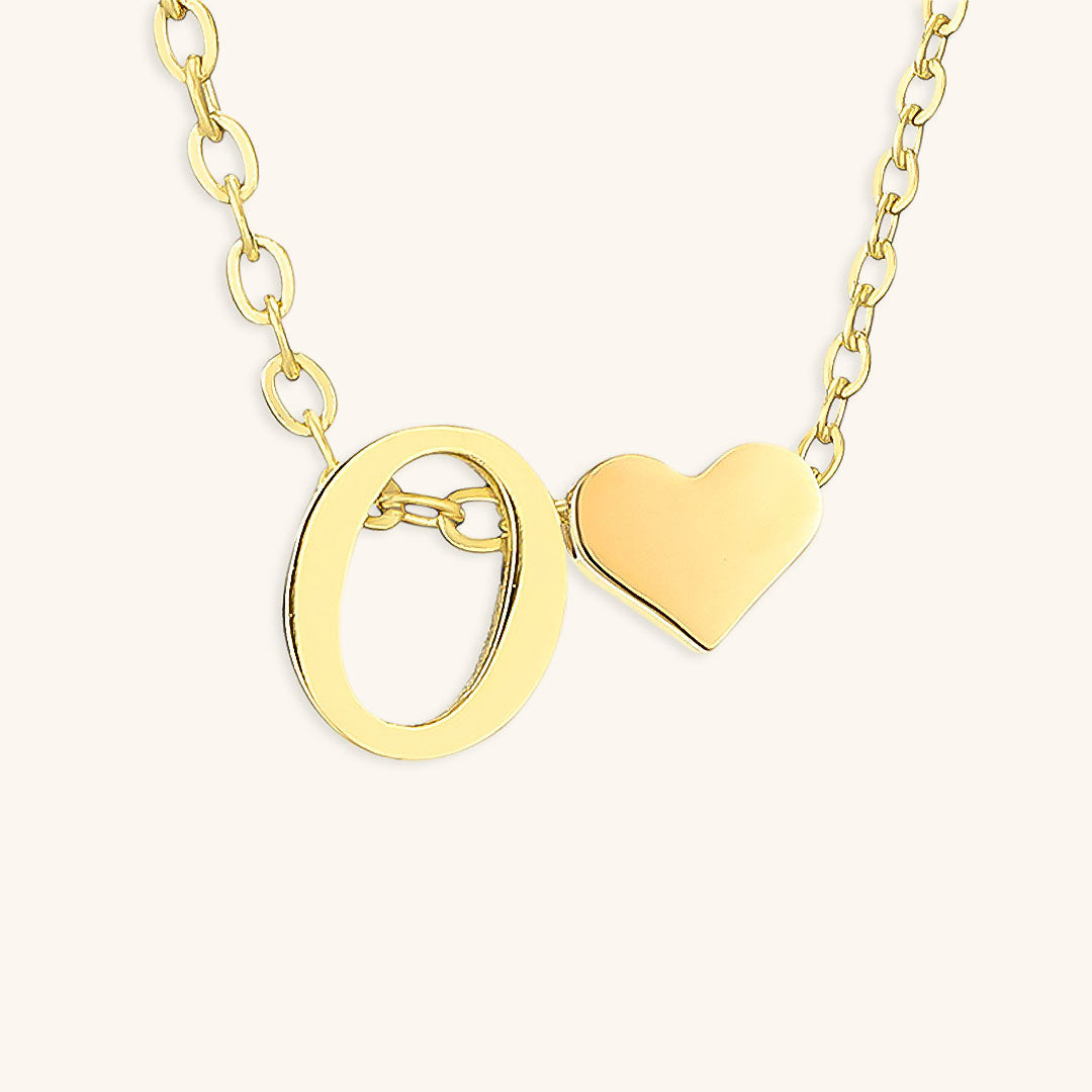 Ria™ | Collar en forma de corazón con iniciales