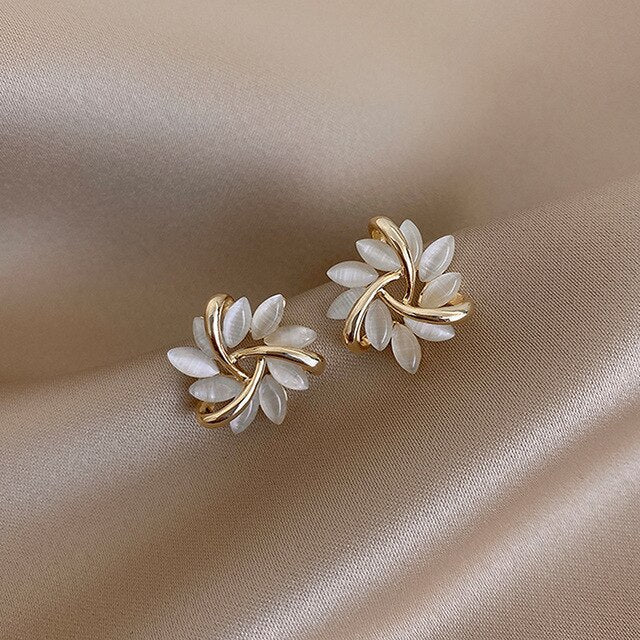 Sonja™ | Luxe Oorbellen met Witte Opaal