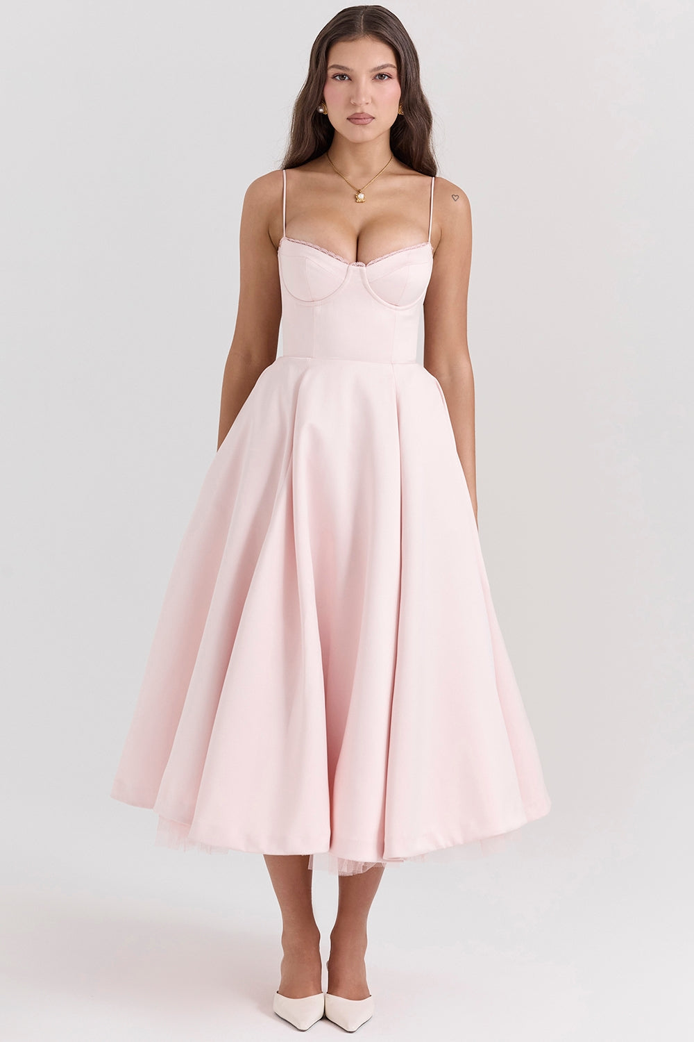 Cindy – Vestido Midi de Tul con Toque Romántico