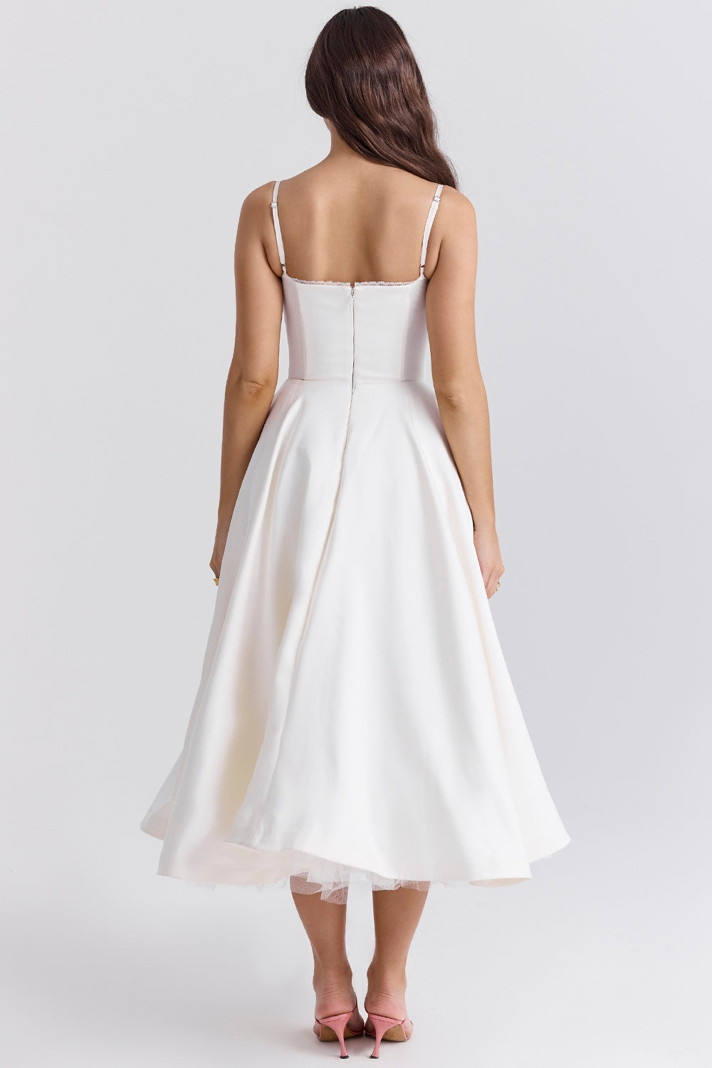 Cindy – Vestido Midi de Tul con Toque Romántico