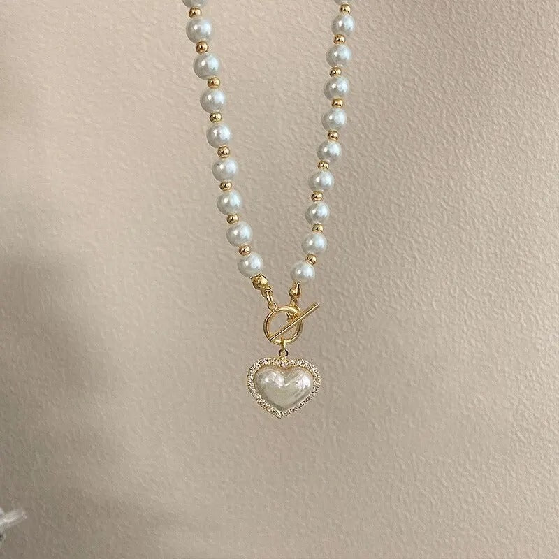 Love™ | Collar de perlas retro