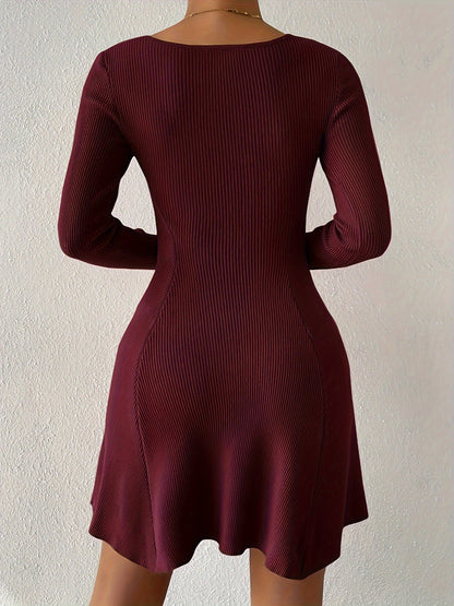 Nova | Vestido de escote cuadrado con falda ancha
