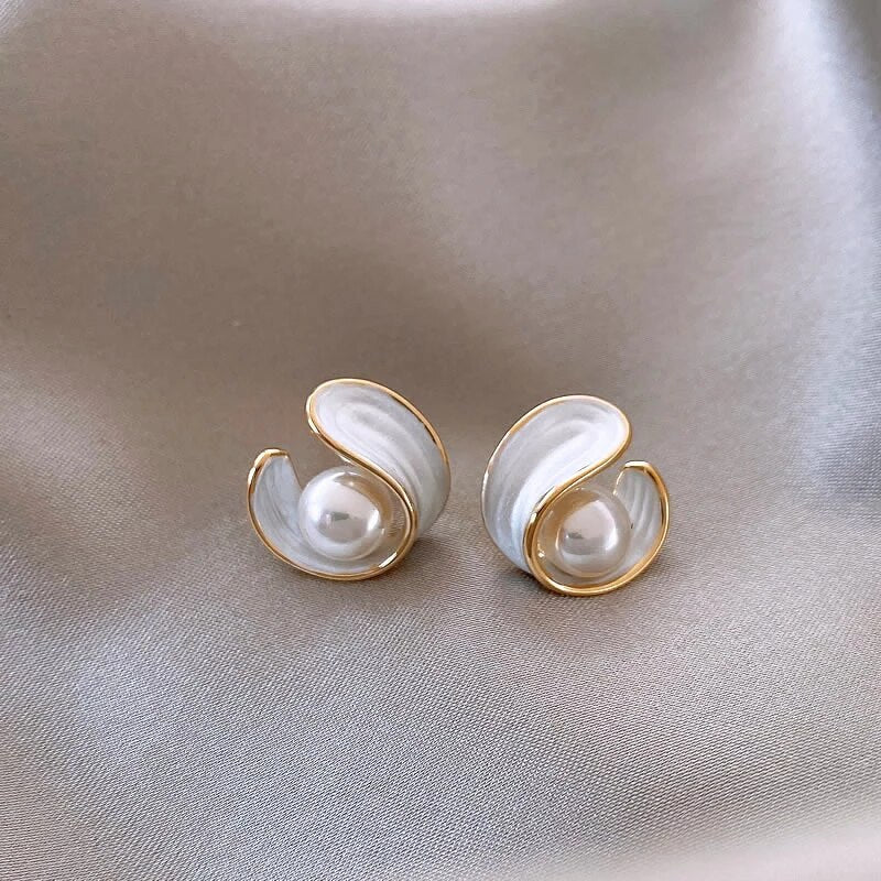 Antoinette™ | Luxe Oorbellen met Witte Opaal