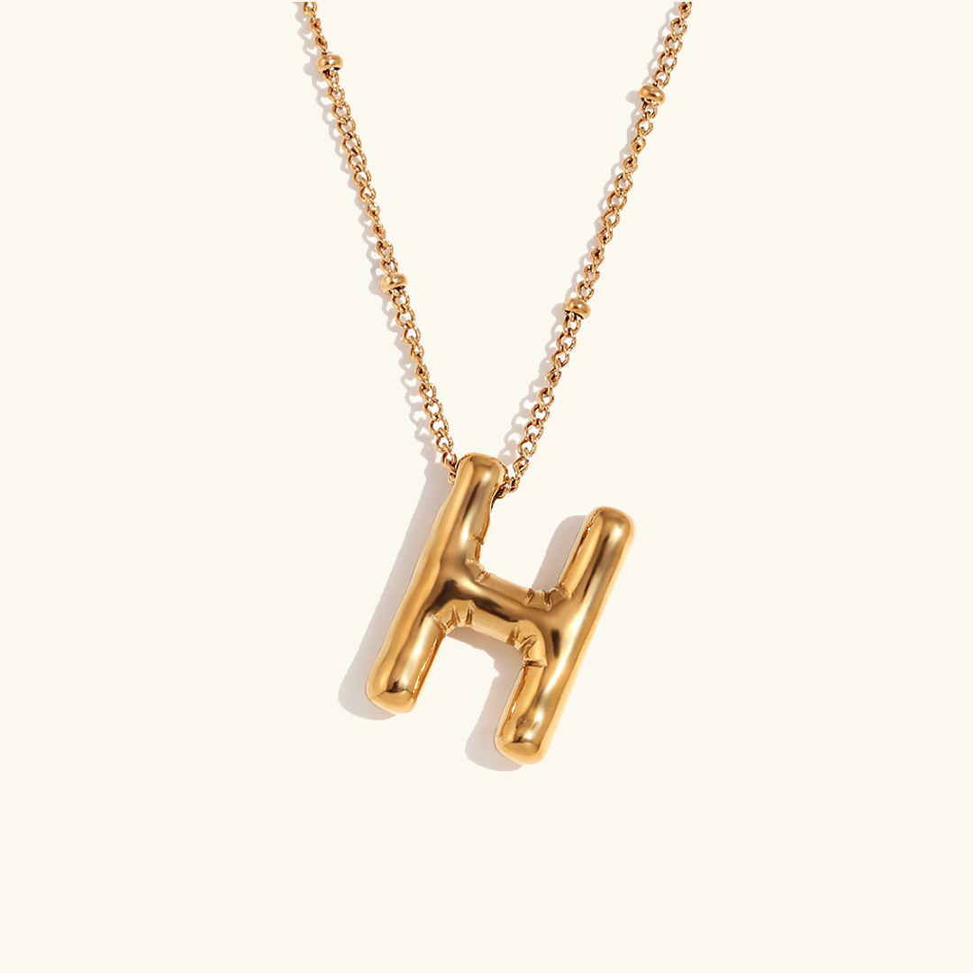 Clarisa™ | Collar con inicial de oro