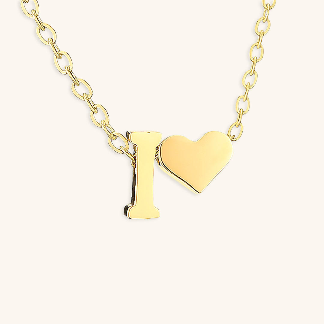Ria™ | Collar en forma de corazón con iniciales