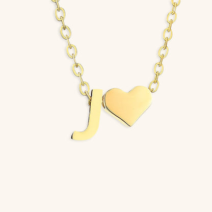 Ria™ | Collar en forma de corazón con iniciales