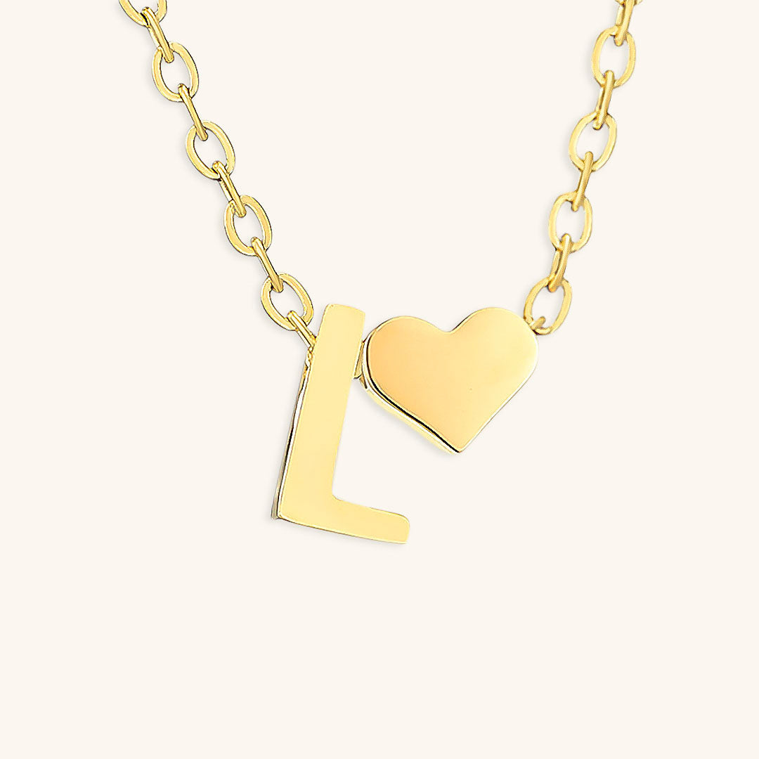 Ria™ | Collar en forma de corazón con iniciales