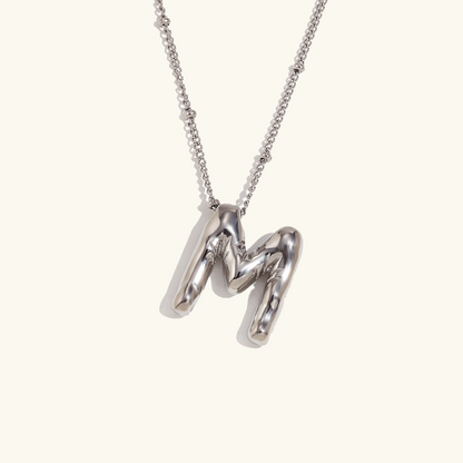 Clarisa™ | Collar con inicial de oro