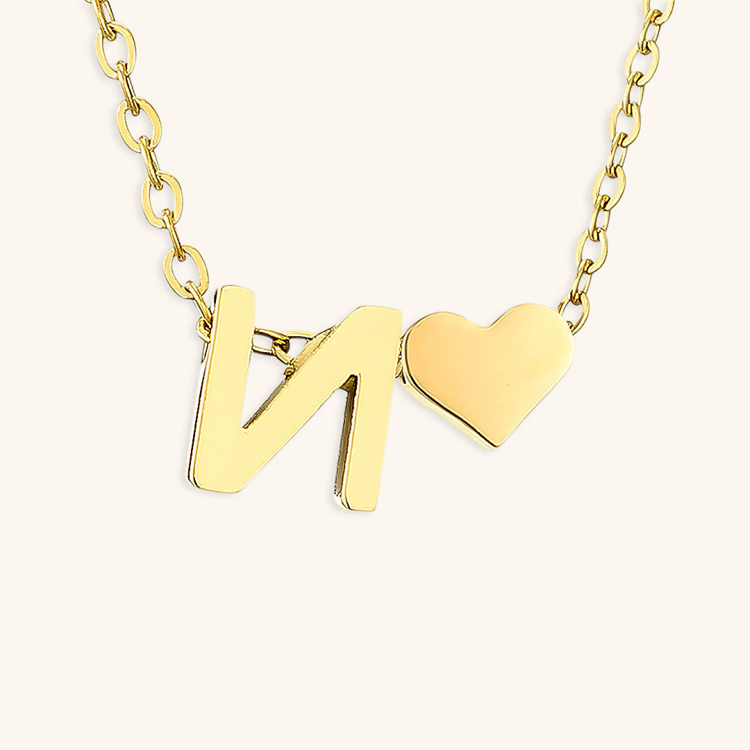 Ria™ | Collar en forma de corazón con iniciales