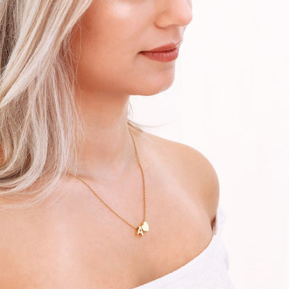 Ria™ | Collar en forma de corazón con iniciales
