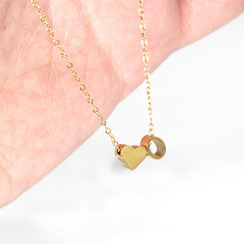Ria™ | Collar en forma de corazón con iniciales