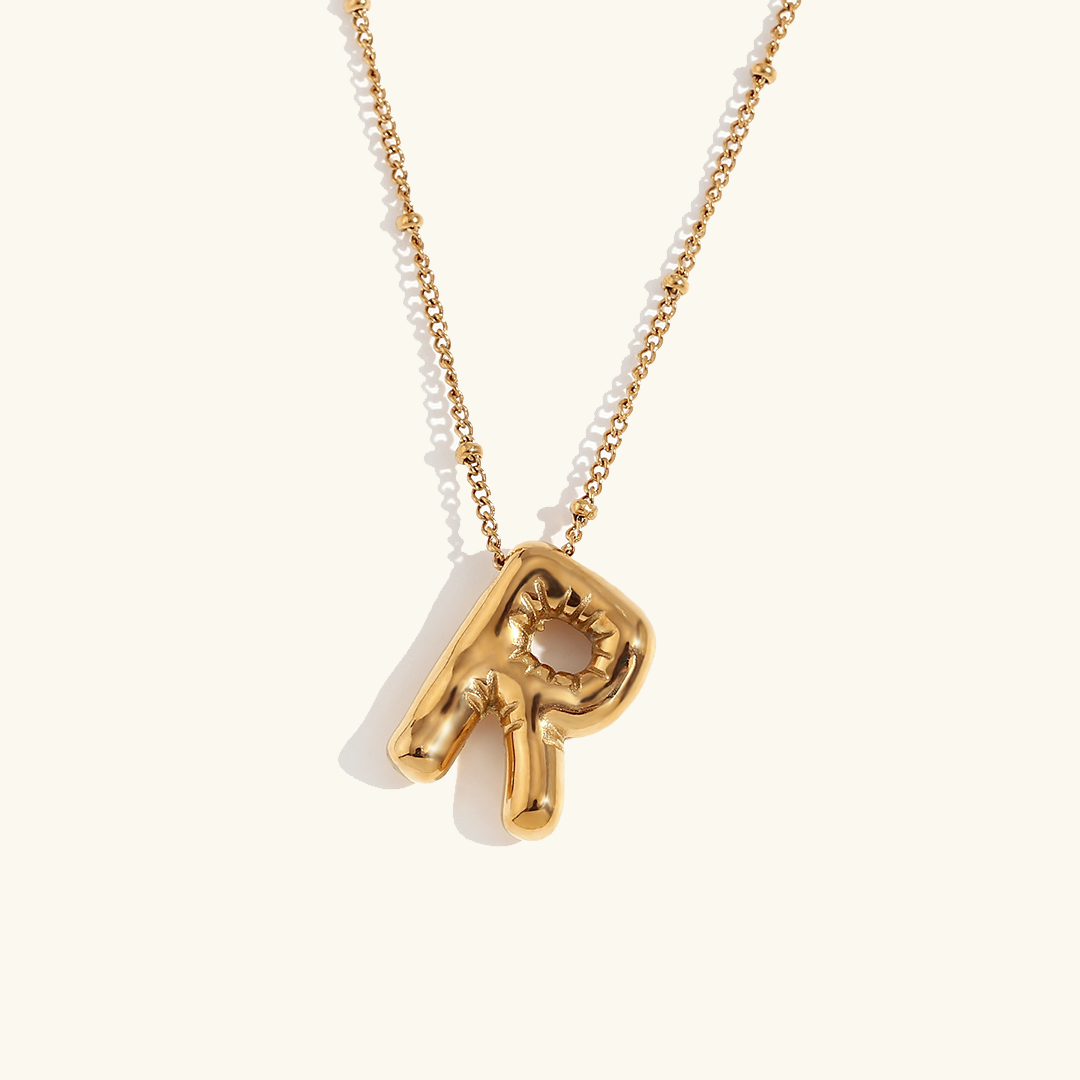 Clarisa™ | Collar con inicial de oro