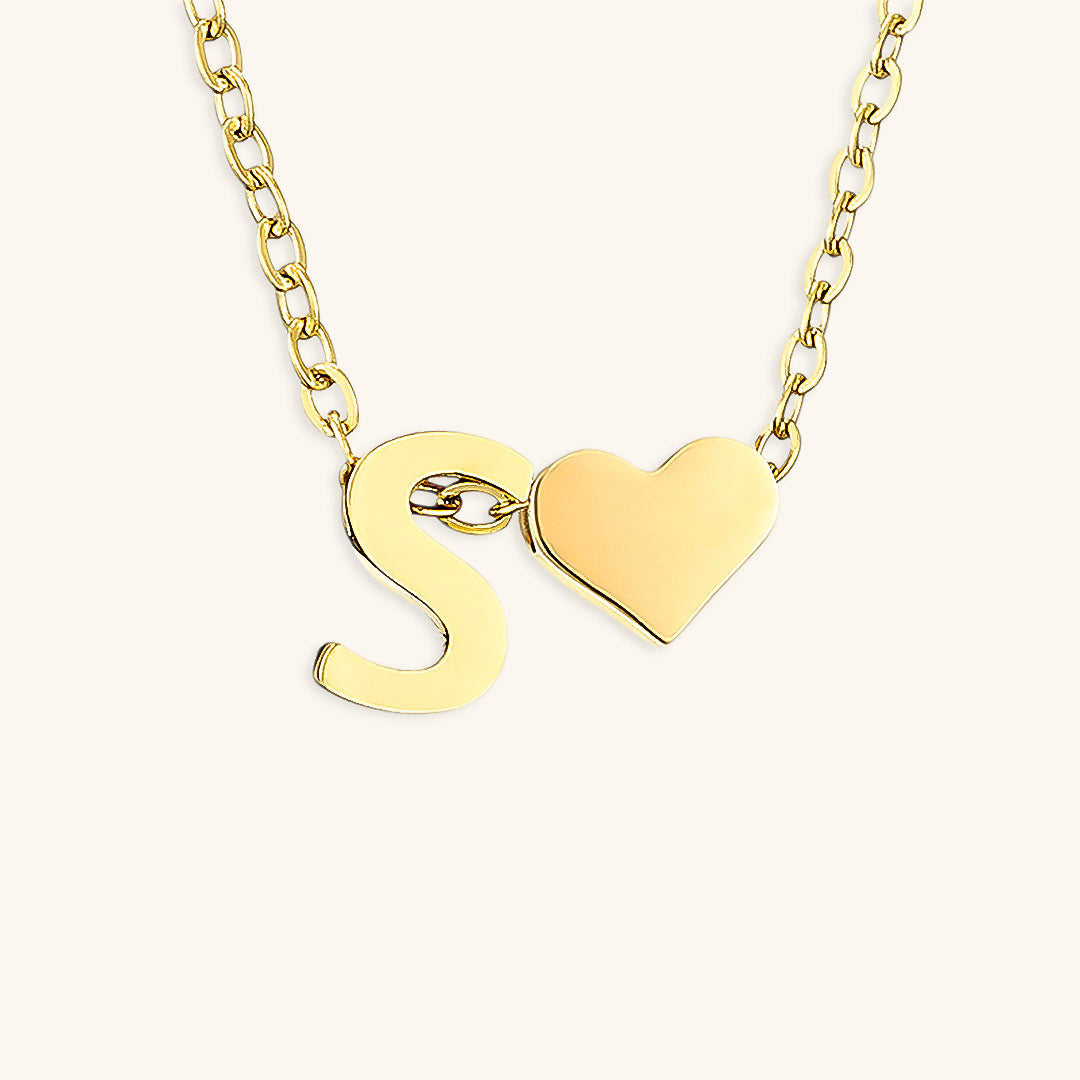 Ria™ | Collar en forma de corazón con iniciales