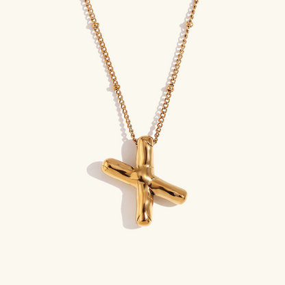 Clarisa™ | Collar con inicial de oro