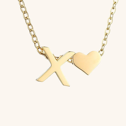 Ria™ | Collar en forma de corazón con iniciales