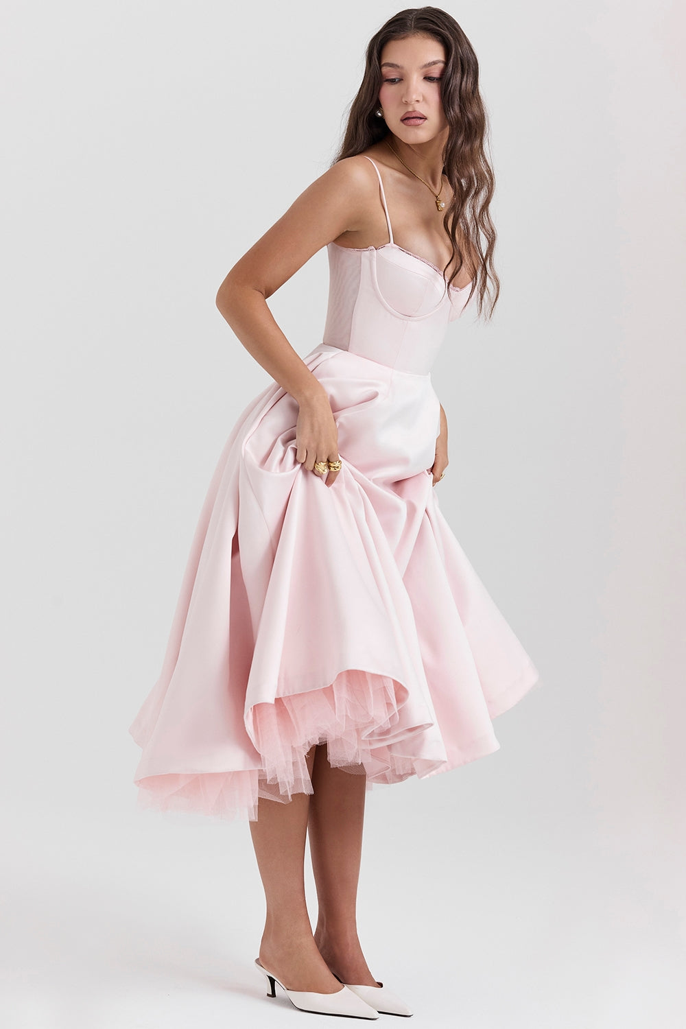 Cindy – Vestido Midi de Tul con Toque Romántico