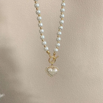 Love™ | Collar de perlas retro