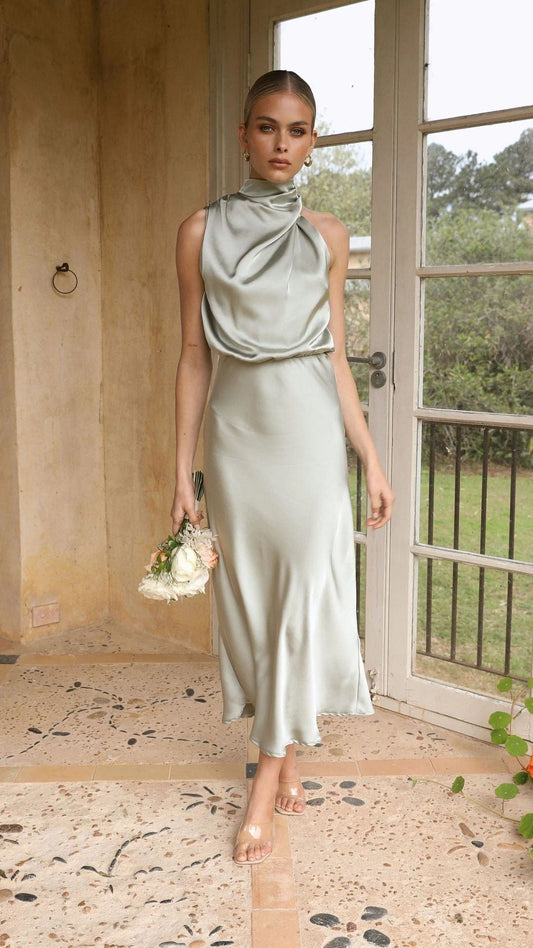 Amber™ - Elegante Vestido Satinado Con Cuello Alto Dorado Claro